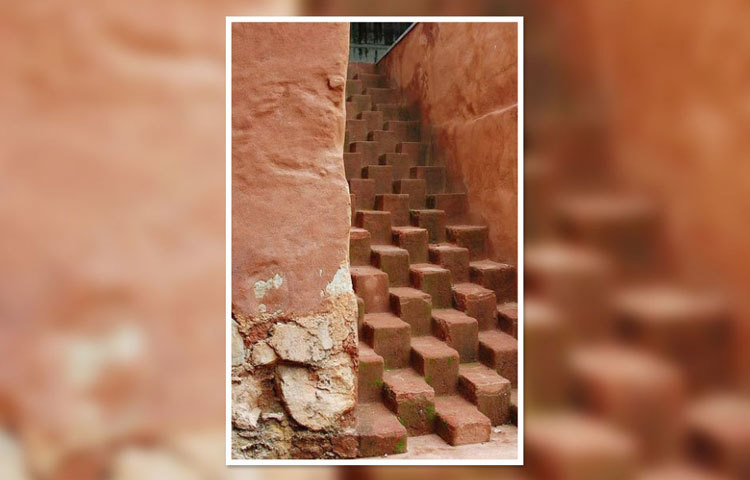 মেক্সিকোর ওয়াক্সাকা দে জুয়ারেজ এ অবস্থিত এই সিঁড়ি। ইটের তৈরি এই সিঁড়িটি দেখতে প্রতিদিন দর্শনার্থী দেখতে আসেন।