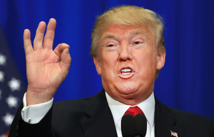 মার্কিন প্রেসিডেন্ট ডোনাল্ড ট্রাম্প : তার ব্যক্তিগত পেজের ফলোয়ার দুই কোটি। তার টুইটার অ্যাকাউন্টে তার ফলোয়ারের সংখ্যা আরো বেশি- আড়াই কোটি।