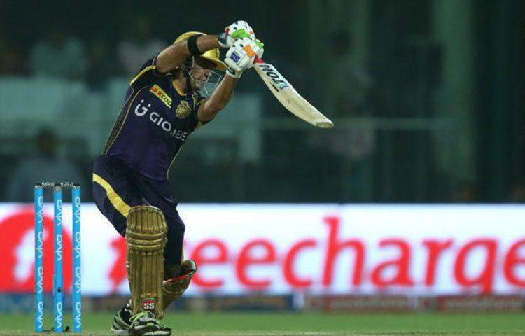 গৌতম গম্ভীর : কলকাতা নাইট রাইডার্সের অধিনায়ক গৌতম গম্ভীর আইপিএলের সবচেয়ে সফল ব্যাটসম্যানদের অন্যতম। ৩১ অর্ধশতরান সহ ৩৬৩৪ রান করেছেন তিনি। তার নেতৃত্ব কলকাতা টুর্নামেন্টে চ্যাম্পিয়নও হয়েছে।