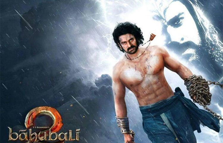 রাজামৌলী ও প্রভাসের আয় : রাজামৌলী ও সিনেমার প্রধান নায়ক প্রভাস বাহুবলী ছবির জন্য ২৬ ও ২০ কোটি টাকা করে পেয়েছেন। বাহুবলীর প্রথম ভাগ তৈরি করতে খরচ পড়েছিল প্রায় ২৫০ কোটি টাকা।