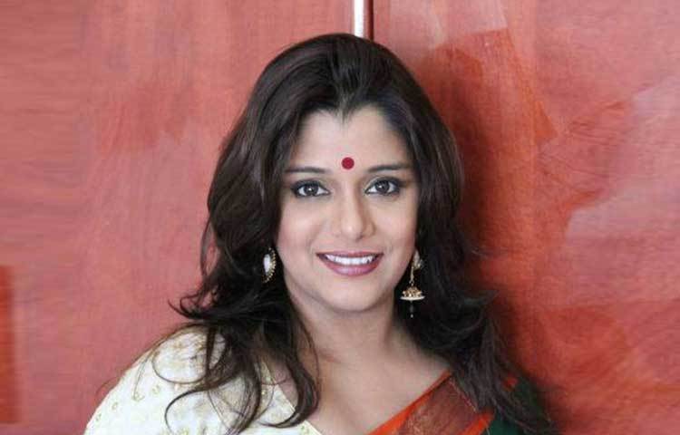 গত ২ জুলাই অভিনেত্রী কসিটি যোগ-এর গাড়ি চুরি হয়ে গিয়েছিল&nbsp; তার বাড়ির সামনে থেকে। আগের দিন বাড়ির সামনে গাড়িটি পার্ক করে রেখেছিলেন।