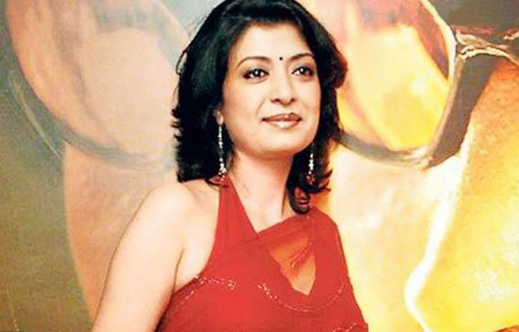 দেবশ্রী রায় : বাংলার এই নায়িকা বহুদিন হল এসেছেন রাজনীতিতে। বর্তমানে তৃণমূল কংগ্রেসের সদস্য ও রায়দিঘির এমএলএ।