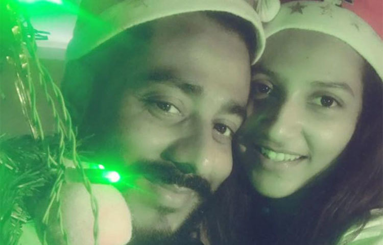 রাজ চক্রবর্তী ও শুভশ্রী তাদের প্রেমের কথা যদি সত্যিই হয়ে থাকে তাহলে নতুন বছরে তারা নতুন কিছু করুক-এমনটাই সবার প্রত্যাশা!