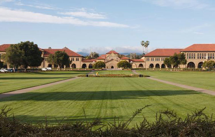 স্ট্যানফোর্ড বিশ্ববিদ্যালয়, যুক্তরাষ্ট্র : এটি ১৮৮৫ সালে প্রতিষ্ঠিত হয়। যুক্তরাষ্ট্রের বিশ্ববিদ্যালয়গুলোর মধ্যে অন্যতম বড় ক্যাম্পাস এই বিশ্ববিদ্যালয়টির। এখানের ২১ জন শিক্ষার্থী এ যাবত নোবেল জিতেছেন।