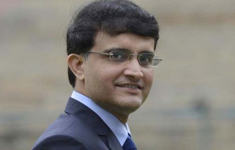 সৌরভ গাঙ্গুলী : আন্তর্জাতিক ক্রিকেট থেকে অবসর নিয়েছেন প্রায় এক দশক। কিন্তু এখনও ধোনি-বিরাটদের মতোই বিজ্ঞাপনের মাঠে দাপাচ্ছেন তিনি। কমেন্ট্রি বক্স হোক বা ক্রিকেট প্রশাসনিক দায়িত্বে, তার উপস্থিতি থাকে সবসময় নজরকাড়া। বছরে ১ থেকে ১.৫ কোটি টাকা বিজ্ঞাপন প্রচার করে থাকেন প্রাক্তন এ অধিনায়ক।