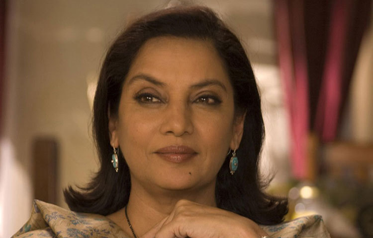 শাবানা আজমি : অভিনেত্রী শাবানা আজমির আর নতুন করে পরিচয় দেওয়ার প্রয়োজন হয় না বোধহয়। তারও শুরুটা হয়েছিল থিয়েটার দিয়েই। তবে আজকাল শাবানা সিনেমা খুব কমই করে থাকেন।