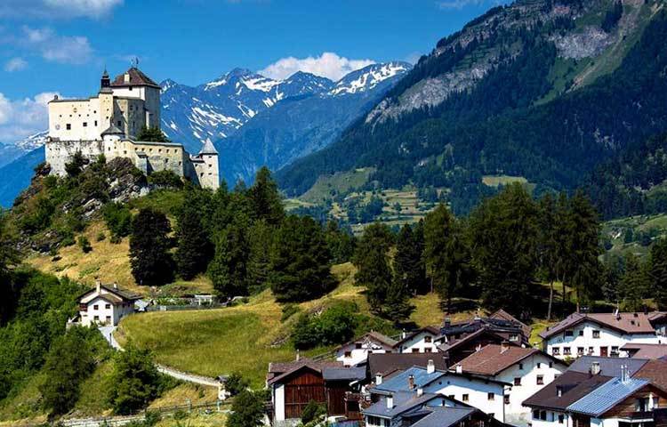 সুইজারল্যান্ড : দেশের সরকার ব্যবস্থা ও বর্তমান অর্থনৈতিক পরিস্থিতি নিয়ে এদেশের মানুষ অনেক সুখী।