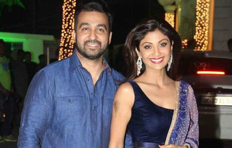 শিল্পা শেঠি-রাজ কুন্দ্রা : রাজের চেয়ে ৩ মাসের বড় শিল্পা।