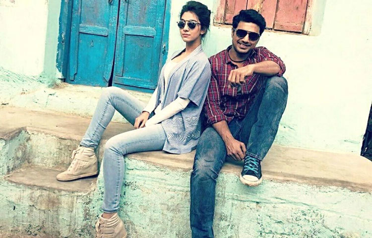 দেব ও রুক্মিণীর প্রেমের এই গুঞ্জন যেন সত্যি হয়।