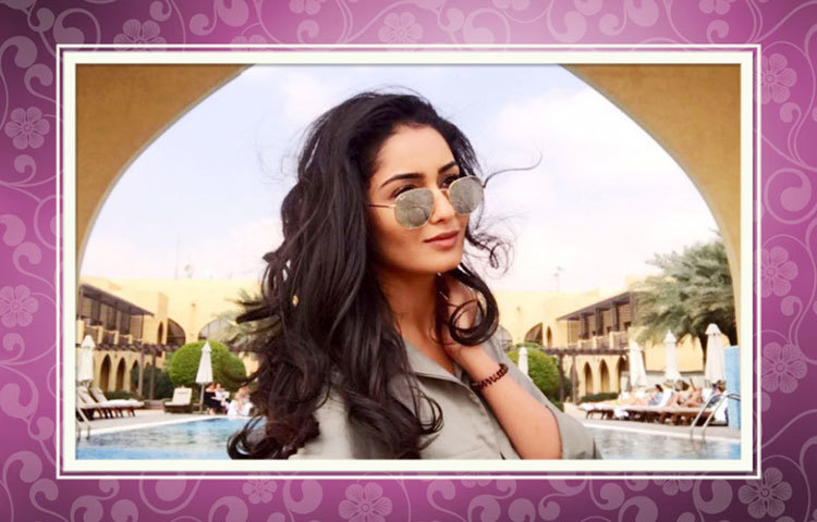 দক্ষিণ আফ্রিকার আগে ত্রিধা বেড়িয়ে এলেন দুবাই থেকে। বেড়ানোর পাশাপাশি প্রচুর শপিংও করেছেন সেখানে।