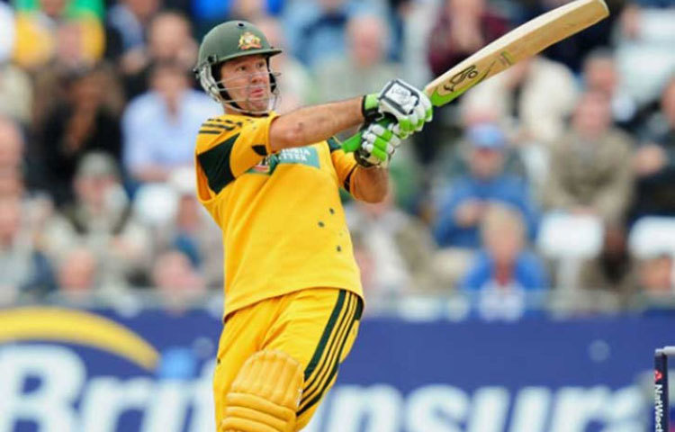 প্রাক্তন অজি অধিনায়ক রিকি পন্টিং রয়েছেন ৫ নম্বরে। ২৪৮ ম্যাচে ২৪২ ইনিংসে ৯ হাজার রান করেছিলেন তিনি।