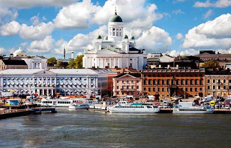 ফিনল্যান্ড : এদেশের মানুষ শিক্ষা, স্বাস্থ্য, বাসস্থানসহ সব কিছুতেই স্বয়ং সম্পূর্ণ।