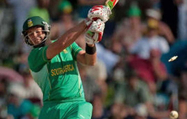 তালিকায় থাকা দ্বিতীয় দক্ষিণ আফ্রিকান জাক কালিস ২৪২ ইনিংসে এই রেকর্ড করে রয়েছেন ৬ নম্বরে।