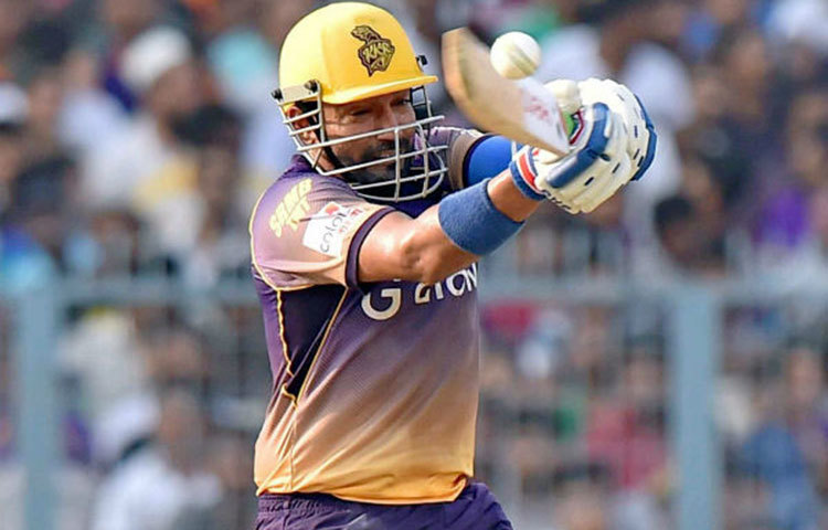 রবিন উথাপ্পা : পুনে ওয়ারিয়র্স, রয়্যাল চ্যালেঞ্জার্স ব্যাঙ্গালুরুর, মুম্বাই ইন্ডিয়ান্সের পর এখন কলকাতা নাইট রাইডার্সের হয়ে খেলছেন উথাপ্পা। এখন পর্যন্ত ১৪২টি ম্যাচ খেলেছেন তিনি এবং তার মোট রান ৩,৫৭৫ । একটিও শতরান না থাকলেও ১৯টি অর্ধশতক রয়েছে উথাপ্পার।