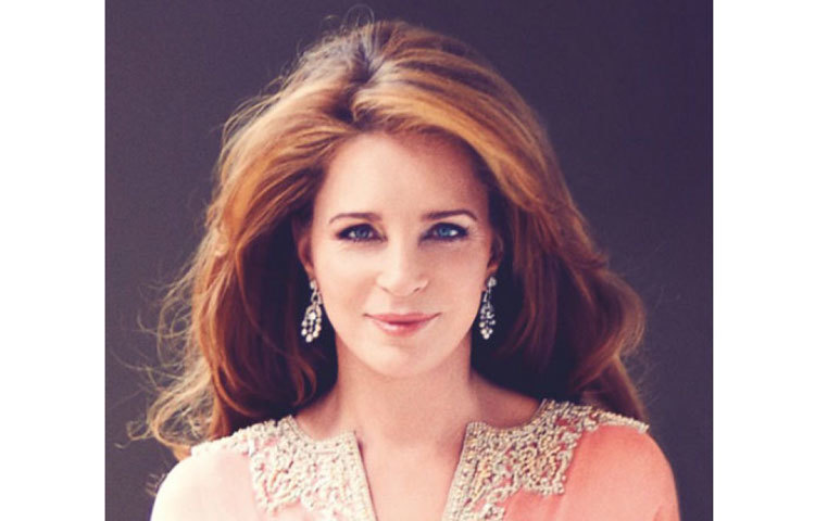 ৬৫ বসন্ত পার করেও সমান আকর্ষণীয় জর্ডানের রানি নুর। সমাজসেবামূলক কাজের জন্য পেয়েছেন উড্রো উইলসন অ্যাওয়ার্ড।