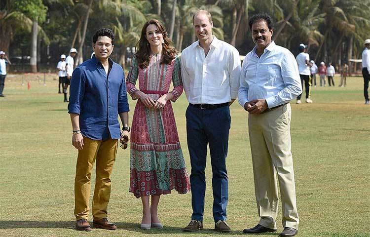 সস্ত্রীক ব্রিটেনের রাজপুত্র উইলিয়ামসের সঙ্গে শচীন।