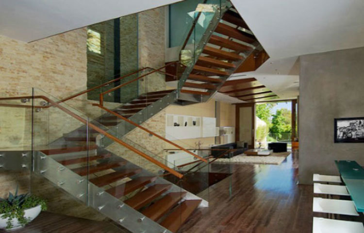 লোক সংখ্যা : ২,৩০০ স্কায়ার ফুটের গেস্ট রুম রয়েছে জানাডু ২.০-তে। একসঙ্গে ২০০ জন অতিথি থাকতে পারেন এই অতিথিশালায়।