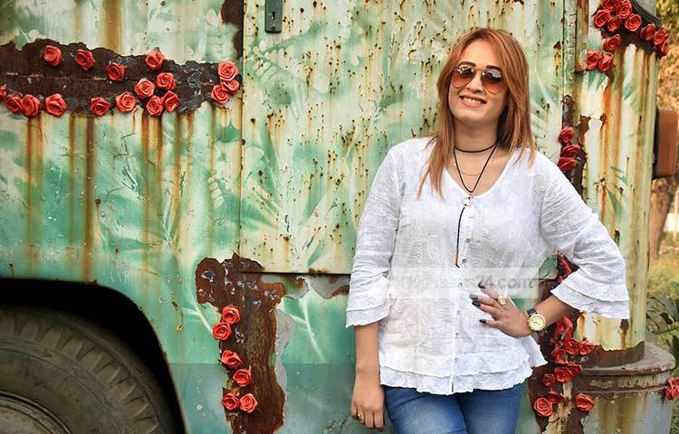 মায়াবী চেহারার সদাহাস্যোজ্জ্বল এ অভিনয়কন্যা এরই মধ্যে সবার প্রিয় তারকাতে পরিণত হয়েছেন। ছবি : মাহবুব আলম