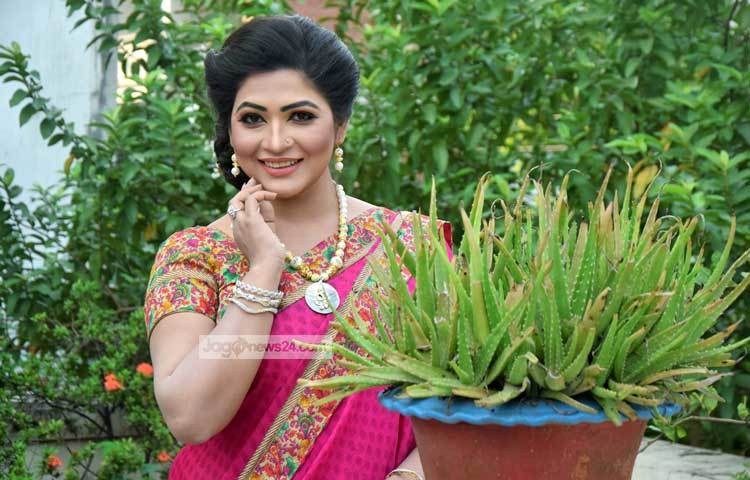 &nbsp;আজমেরী হক বাঁধন শৈল্পিক অভিনয়ের মাধ্যমে সব শ্রেণির দর্শকের ভালোবাসা লাভ করেছেন। ছবি : মাহবুব আলম।