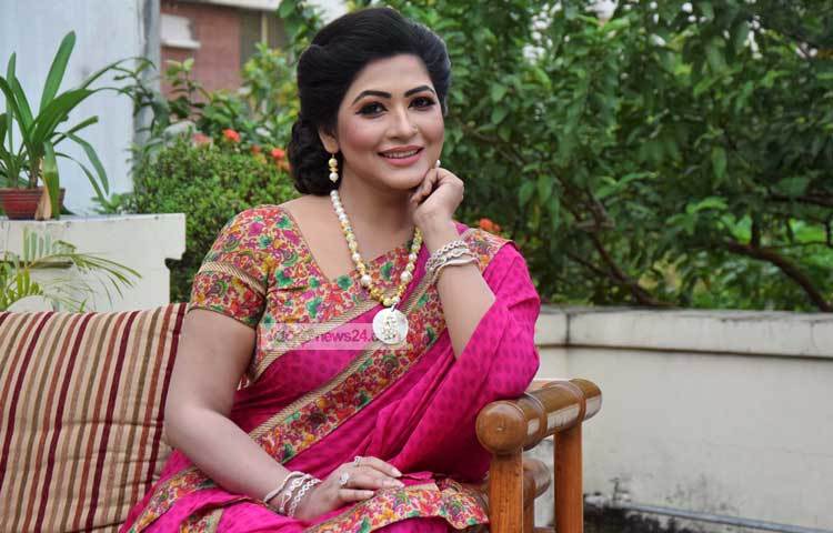 আজমেরী হক বাঁধন শৈল্পিক অভিনয়ের মাধ্যমে সব শ্রেণির দর্শকের ভালোবাসা লাভ করেছেন। ছবি : মাহবুব আলম।