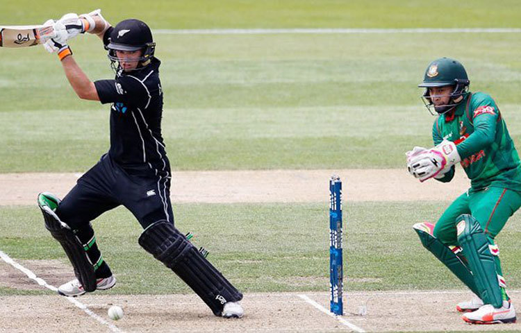 বাংলাদেশের বিপক্ষে সর্বোচ্চ রানের রেকর্ড নিউজিল্যান্ডের। তারপরেও ম্যাটি ছিল দারুণ উত্তেজনাপূর্ণ। সব মিলে সিরিজের প্রথম ওয়ানডেতে ৭৭ রানের হেরে গেছে মাশরাফি বিন মর্তুজার দল।