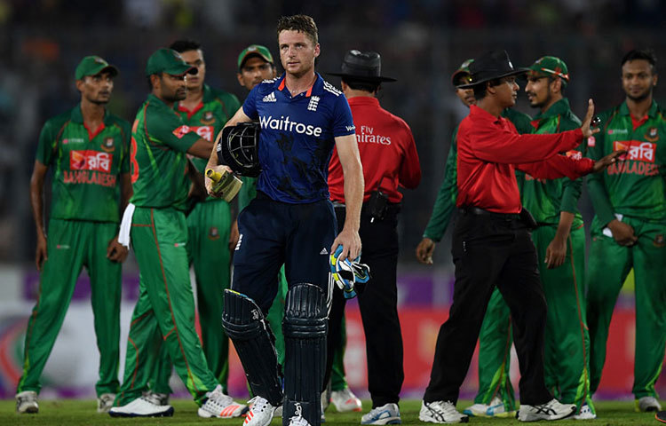 বাটলারের চেহারায় ইংরেজদের পরাজয়ের প্রতিচ্ছবি।