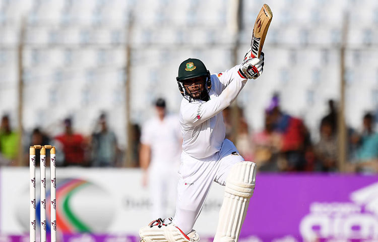 নিজেকে বরাবরই তিন সংস্করণের ক্রিকেটার দাবি করেছিলেন সাব্বির। আর তার প্রমাণ রাখলেন চট্টগ্রামে নিজের অভিষেক টেস্টেই। তাকে ঘিরে স্বপ্ন দেখছে বাংলাদেশ।