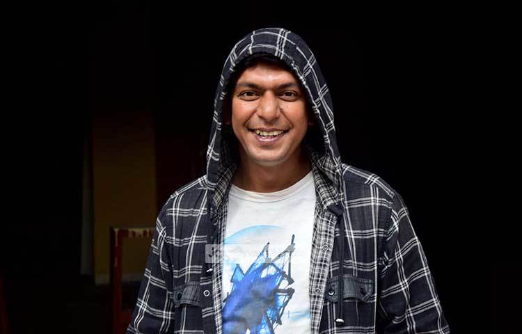 চঞ্চলের বড়পর্দায় অভিষেক হয় ২০০৬ সালে তৌকির আহমেদ পরিচালিত &lsquo;রূপকথার গল্প&rsquo; ছবি দিয়ে। ছবি : মাহবুব আলম