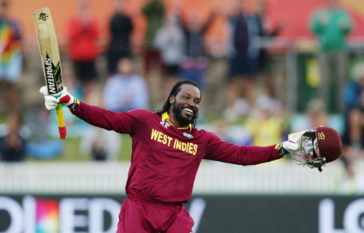 মারকুটে ক্রিকেটার ক্রিস গেইল বরাবরের মত চলতি বছরও ক্রিকেটপ্রেমীদের বিনোদন দিয়েছেন।