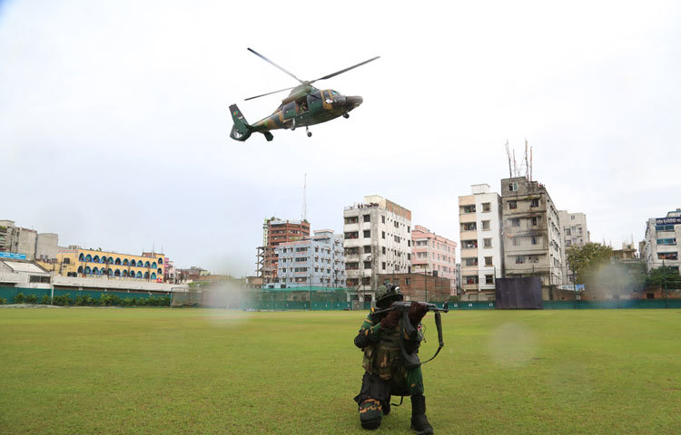সাম্প্রতিক সময়ে বাংলাদেশের নিরাপত্তা নিয়ে প্রশ্ন ওঠায় আবার জাগিয়ে তোলা হলো ২০১১ এর স্মৃতি।
