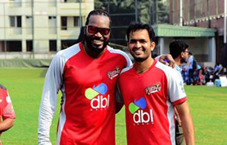 ভালো খেলা উপহার দেওয়ার জন্য আগেই গেইল ঢাকায় এসে হাজির হয়েছেন। নিয়েছেন পূর্ণ বিশ্রাম।