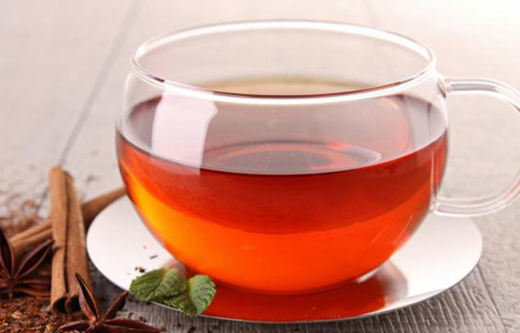 দারুচিনি চা : শীতে দারুচিনি চা দারুণ স্বাস্থ্যকর পানীয়। বিশ্বের অন্যতম স্বাস্থ্যকর মসলা দারুচিনি। এটি রক্তে চিনির মাত্রা কমিয়ে হৃদ্রোগের ঝুঁকি কমায়।