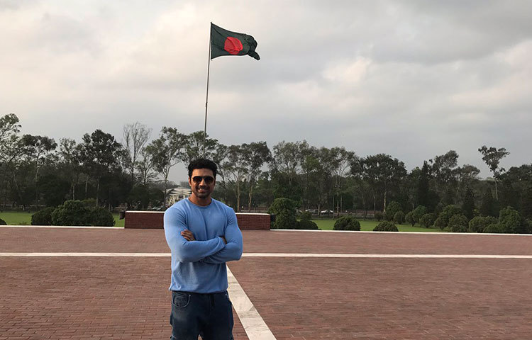 এবার কোনো ছবির শুটিং করতে নয়, ইন্টার পার্লামেন্টারি ইউনিয়নের সম্মেলন যোগ দিতে এসেছিলেন লন টালিগঞ্জের সুপারস্টার দেব।