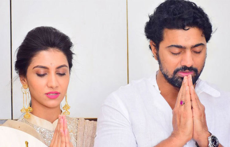 সম্প্রতি দেব এন্টারটেইনমেন্ট ভেঞ্চারের ছবি &lsquo;চ্যাম্প&rsquo;-এর মহরত সম্পন্ন হয়েছে। সোশ্যাল মিডিয়ায় সেই ছবি শেয়ার করলেন দেব।