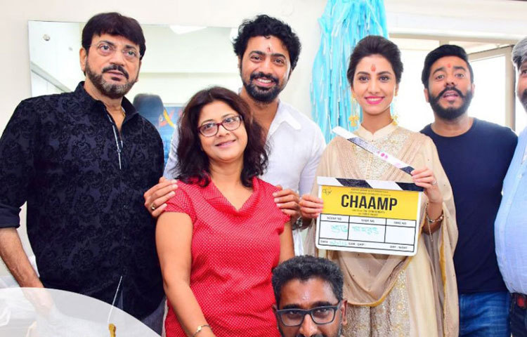 &lsquo;চ্যাম্প&rsquo; ছবিতে প্রধান দু&rsquo;টি চরিত্রে দেখা যাবে লাবণী সরকার এবং চিরঞ্জিৎকে।