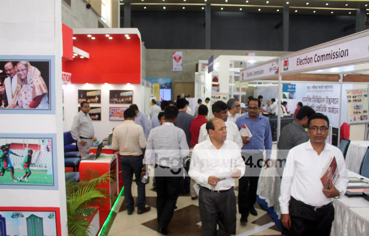 আজ থেকে শুরু হওয়া ডিজিটাল ওয়ার্ল্ড সম্মেলন চলবে ২১ অক্টোবর পর্যন্ত। এবার এতে স্পন্সর হিসেবে অংশ নিচ্ছে মাইক্রোসফট। ছবি : বিপ্লব দিক্ষিৎ