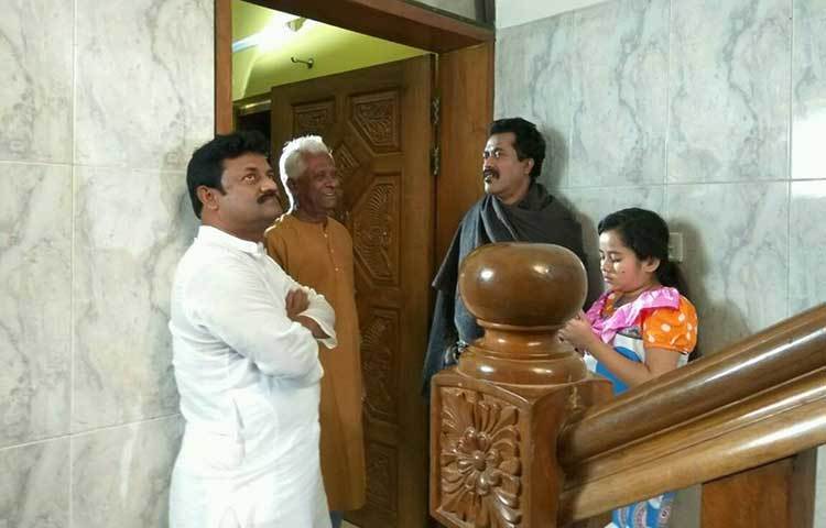 নির্মাতা মারুফ মিঠুর বলেন, &lsquo;দর্শক চাহিদার কারণেই সপ্তাহে ছয়দিন বউ বকা দেয় প্রচার হচ্ছে। এর আগে নাটকটির ১০০ পর্ব প্রচার হয়েছে।&rsquo;