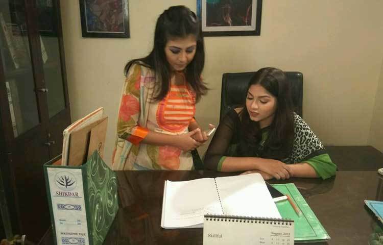 তিনি বলেন, &lsquo;একুশে টিভিতে রবি থেকে শুক্রবার রাত ৮টায় কমেডি গল্প নির্ভর এই নাটকটি প্রচার হচ্ছে। খুব ভালো সাড়া পাচ্ছি কাজটিতে।&rsquo;