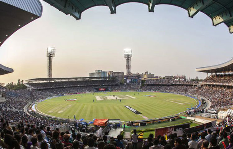 ইডেন গার্ডেন : ইডেন গার্ডেন স্টেডিয়ামের অবস্থান ভারতের কলকাতায়। এটি ক্রিকেট দুনিয়ার অন্যতম একটি বিখ্যাত স্টেডিয়াম।