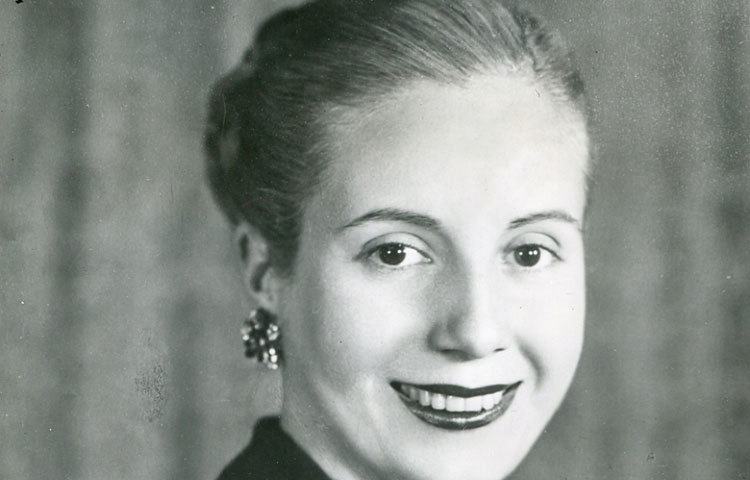 ইভা পেরো : তার আসল নাম মারিয়া ইভা দুয়ারেট দি পেরো। তিনি আর্জেন্টিনার ফার্স্ট লেডি ছিলেন প্রেসিডেন্ট হুয়ান পেরোর স্ত্রী হওয়ার সুবাদে। এক পর্যায়ে তিনি রাষ্ট্রক্ষমতাও ভোগ করেছেন। তাকে নিয়ে নির্মিত হয়েছে বিখ্যাত মিউজিক্যাল ফিল্ম &lsquo;ইভিটা&rsquo;।