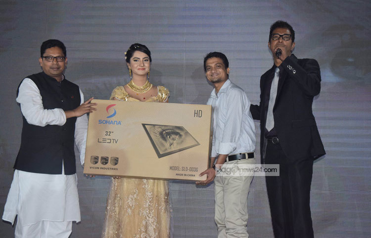 সংবাদ সম্মেলনে জানানো হয়, ফারিন হবেন &lsquo;ধেৎতেরিকি&rsquo; ছবির নায়িকা। এছাড়া আগামীতে জাজের হয়ে তিনি বেশ কিছু ছবিতে কাজ করবেন। ছবি : মাহবুব আলম