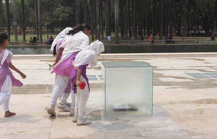 মুক্তিযুদ্ধ বিষয়ক মন্ত্রণায়লয় এ আলোকচিত্র প্রদর্শনীর আয়োজন করেছে। ছবি :বিপ্লব দিক্ষিৎ