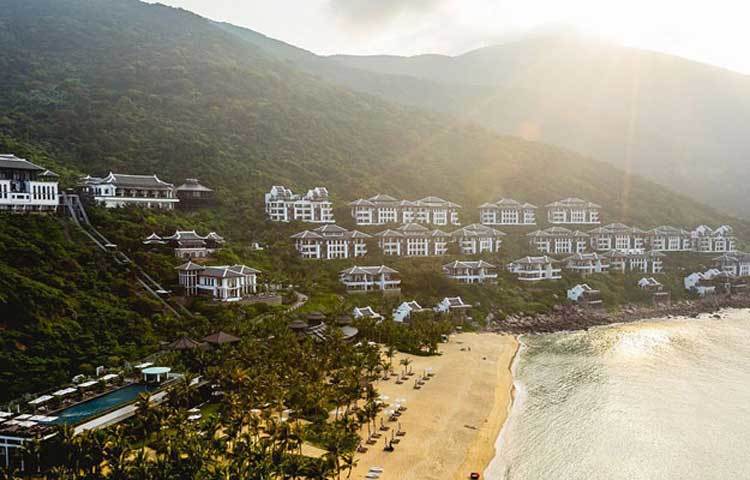 ইন্টারকন্টিনেন্টাল ড্যানাংসান প্যানিসোলা রিসোর্ট : দৃষ্টিনন্দন এই বিচ হোটেলগুলো ভিয়েতনামের ড্যানাং-এ অবস্থিত।