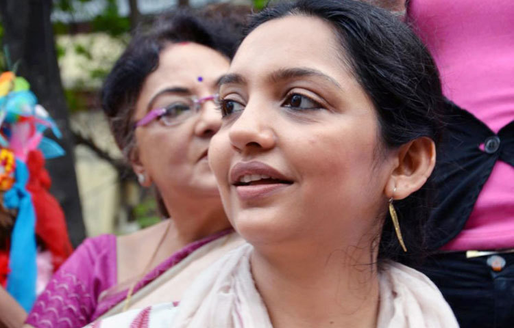 বিশিষ্টজনের মাঝে মালিয়া। অভিনয়ের&nbsp; বাইরেও তিনি নানা ধরনের সামাজিক কর্মকাণ্ডের সঙ্গে সম্পৃক্ত রয়েছেন।