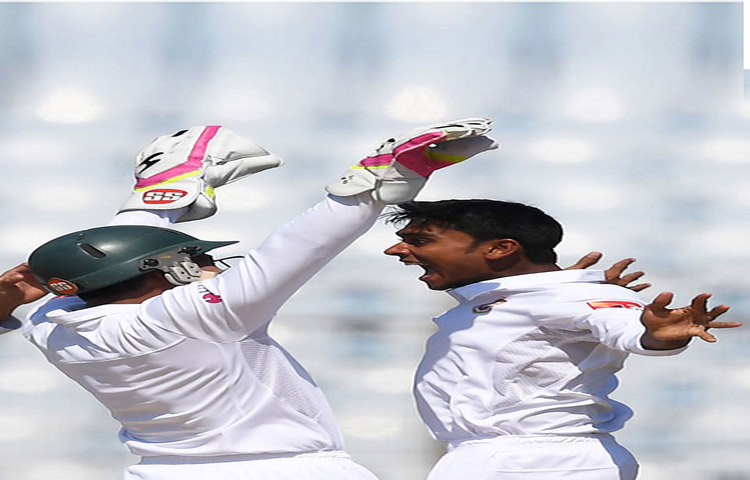 বাংলাদেশের ক্রিকেট তারুণ্য এখন মিরাজের প্রশংসায় পঞ্চমুখ। সবার মুখেই এখন স্তুতি বচন চলছে। বিশ্ব ক্রিকেট অঙ্গনেও মিরাজকে নিয়ে চলছে তুমুল আলোচনা।