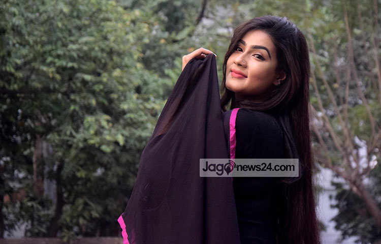 মাহিয়া মাহি ১৯৯০ সালের ২৭ অক্টোবর রাজশাহী, তানোর উপজেলার মুন্ডুমালায় জন্মগ্রহণ করেন। ছবি : মাহবুব আলম