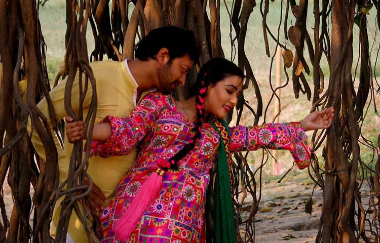 চলতি বছরেই সাইমন-মাহির &lsquo;জান্নাত&rsquo; ছবিটি মুক্তি দেয়ার কথা রয়েছে। ছবি : রকিবুল ইসলাম