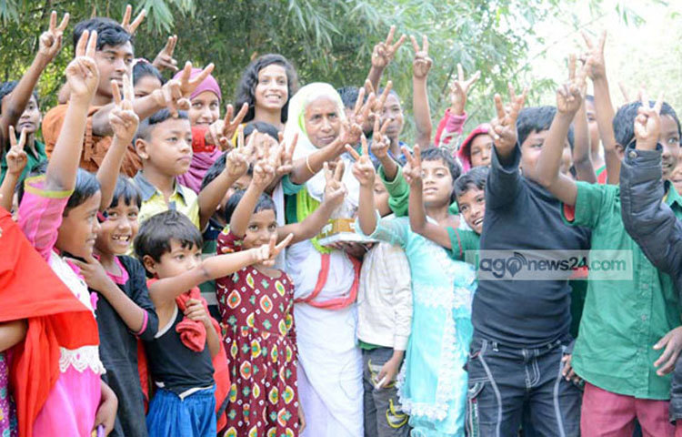 অনুভূতি ব্যক্ত করতে গিয়ে বাসিরন নেছা বলেন, আমার জীবনের স্বপ্ন ছিল লেখাপড়া শেখা। আমার স্বপ্ন পূরণের প্রথম ধাপ পূরণ হয়েছে।&rsquo;