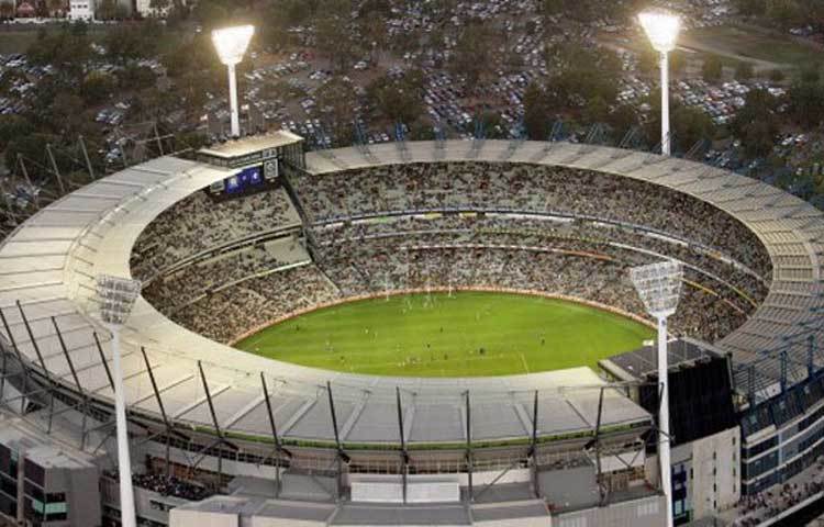 মেলবোর্ন ক্রিকেট গ্রাউন্ড : মেলবোর্ন ক্রিকেট গ্রাউন্ড অস্ট্রেলিয়ায় অবস্থিত। এটি বিশ্বের অন্যতম সুন্দর স্টেডিয়াম ও অনেক ক্রিকেট ইতিহাসের সাক্ষী।