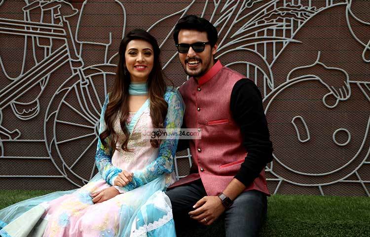 হাস্যোজ্জ্বল ভঙ্গিতে ক্যামেরা বন্দি হয়েছেন মিম ও ইরফান সাজ্জাদ। ছবি : মাহবুব আলম